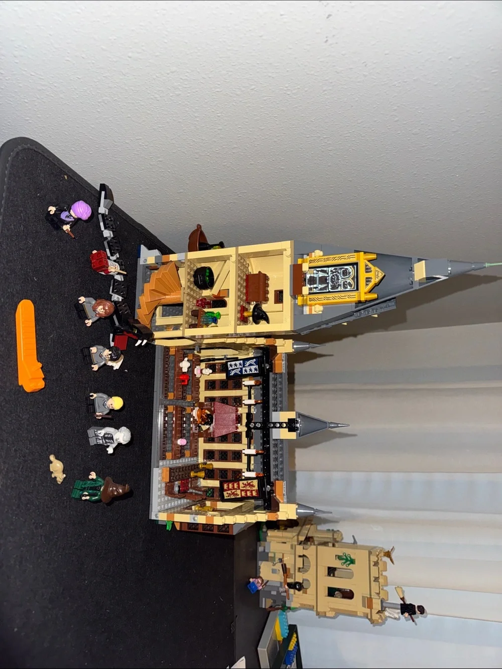 Lego Harry Potter Hogwarts Great Hall Boxed Set - Tan, Black, Blue